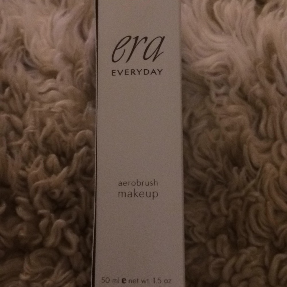 ERA Beauty Aerobrush Makeup, Y3 Light Butterscotch
